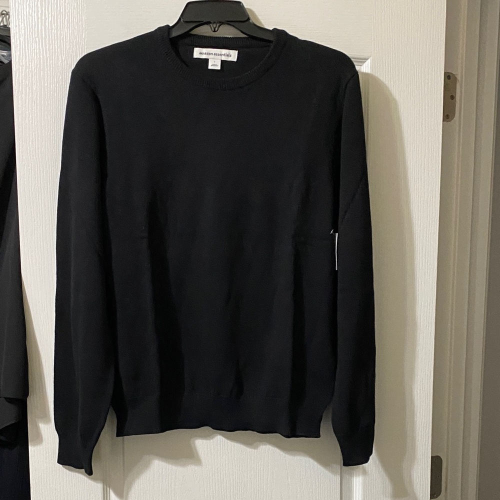 Amazon Essentials Black Crewneck Sweater